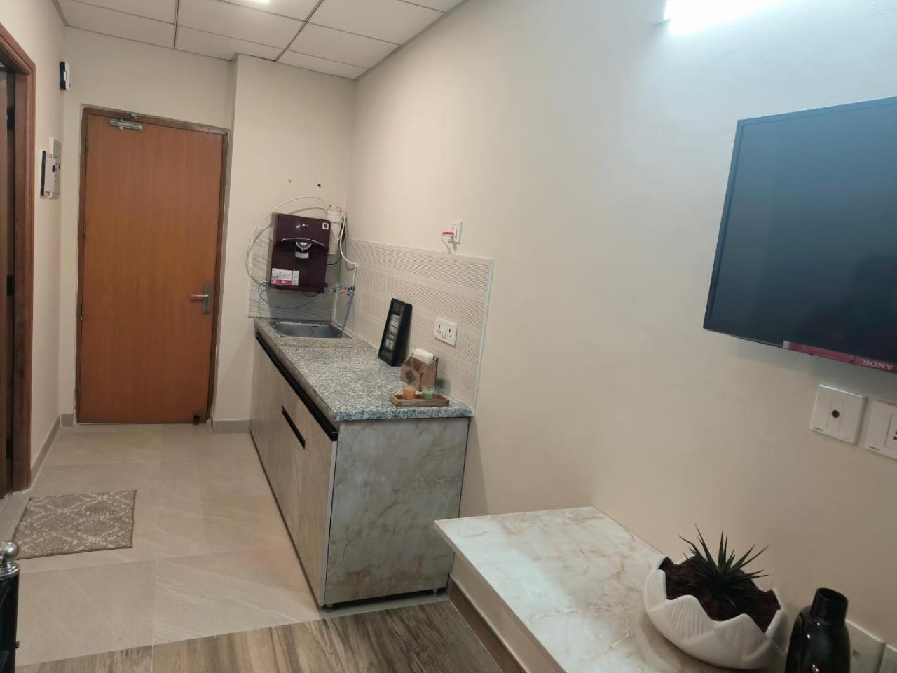 Risal Home Stays Greater Noida Exterior photo
